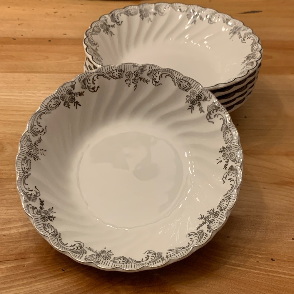 JOHNSON BROs England set of six IRONSTONE Bowls.